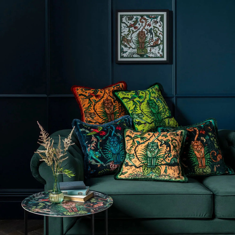 Teal Noir Paint