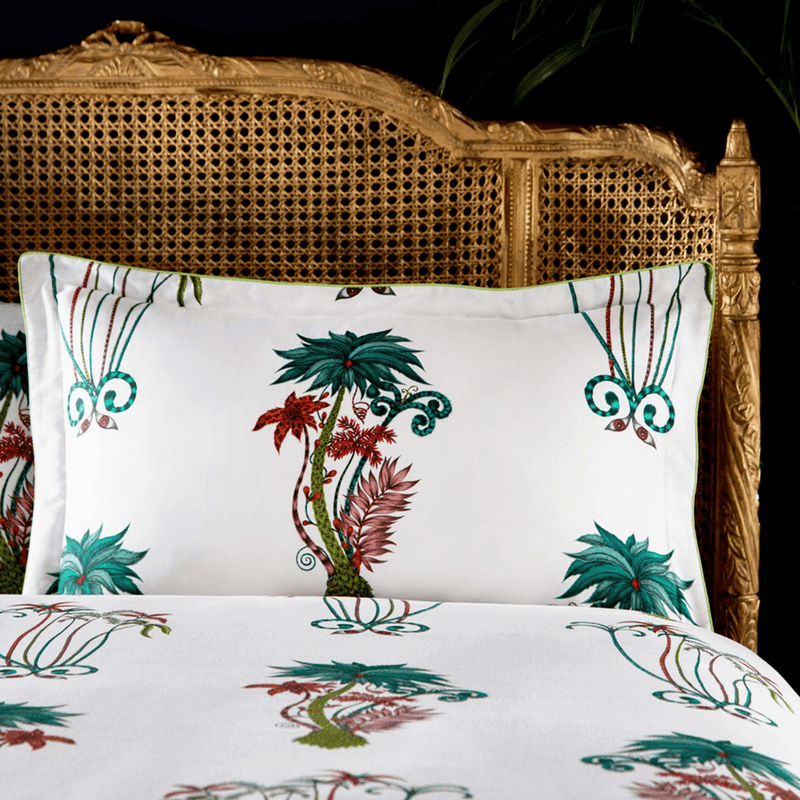  The Jungle Palms oxford pillowcase offers an exotic option for interior lovers